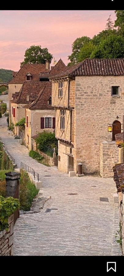 Gite Du Tourneur Studio Au Coeur De Saint Cirq Exterior foto